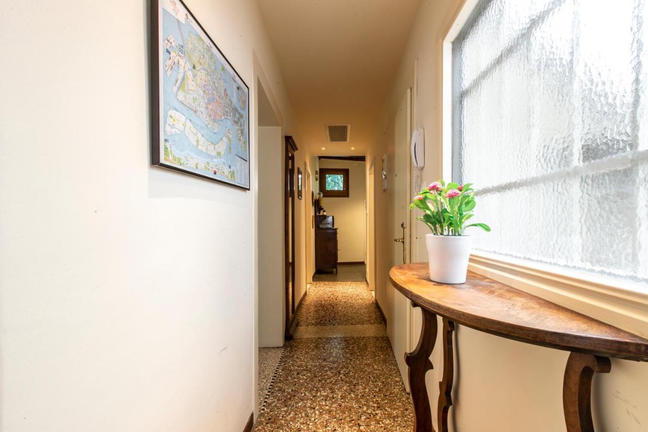 Riva De Biasio Charming Apartment Βενετία Εξωτερικό φωτογραφία